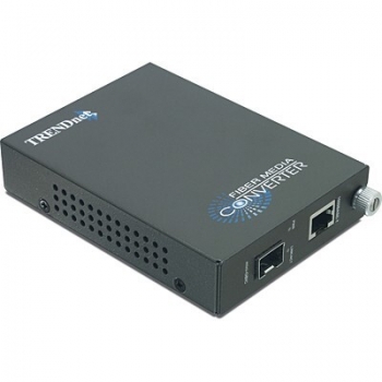 TRENDnet TFC-1000MGB Intelligent 1000Mbps-T to SFP Media Converter, : Mini-GBIC port accommodates Multi or Single modes and up to 80km distances with TEG-MGBS80 at Gigabit speed, 1000Base-T Gigabit copper port supports Full-Duplex modeSupports port level 