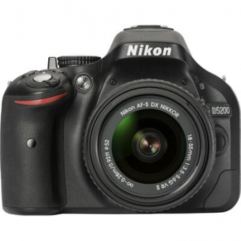 Nikon D5200 kit 18-55mm VR II (black), Rezolutie : 24.1 MP, Tip Senzor : CMOS, format Nikon DX, 23.5 x 15.6 mm, Sistem de procesare a imaginii : EXPEED 3, Dimensiune imagini (pixeli) : 6000 x 4000 (mare), 4496 x 3000 (mediu), 2992 x 2000 (mic), Focaliza