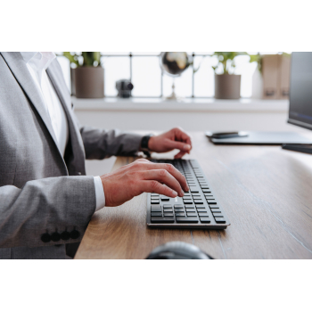 Tastatura Cherry KW X ULTRA LOW PROFILE/CORDLESS PE FRANCE USB BLACK G8U-27000LTBFR-2 Tastatura Cherry KW X ULTRA LOW PROFILE/CORDLESS PE FRANCE USB BLACK G8U-27000LTBFR-2