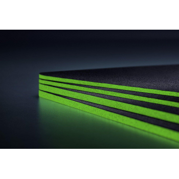 Razer Mousepad Gigantus 2 Soft Mat Large  At a glance Available in four different sizes: Medium, Large, XXL, 3XL Textured micro-weave cloth surface Thick, high-density rubber foam Anti-slip base Tech Specs Medium: 360 x 275 x 3mm / 14.17 x 10.83 x 0.12in 