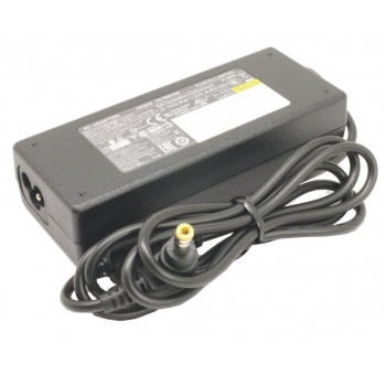 FUJITSU 3pin AC Adapter 19V/90W S26391-F1316-L509